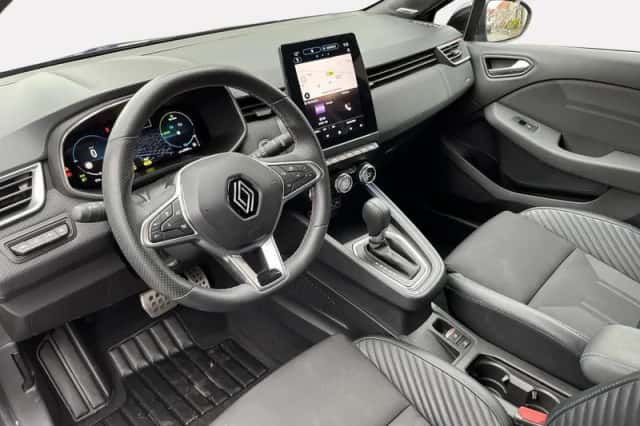 Renault Clio (2023) thumbnail 10