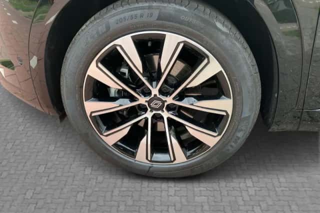 Renault Austral (2024) thumbnail 29