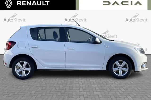Dacia Sandero (2017) thumbnail 5
