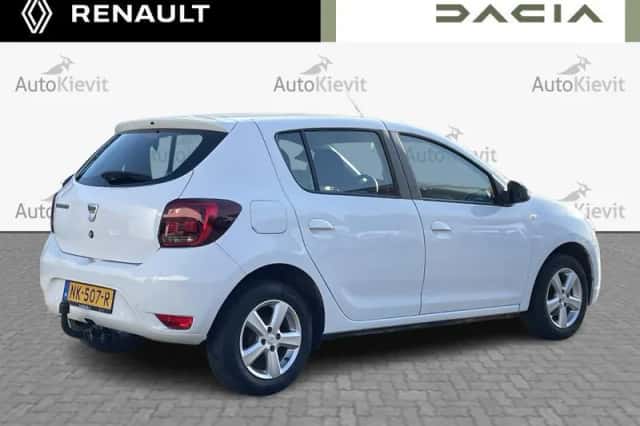 Dacia Sandero (2017) thumbnail 6