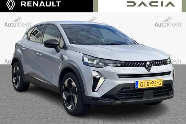 Renault Captur (2024) thumbnail 3