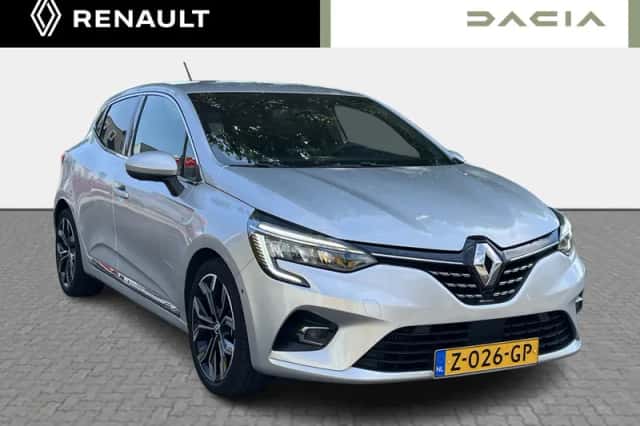 Renault Clio (2022) thumbnail 3