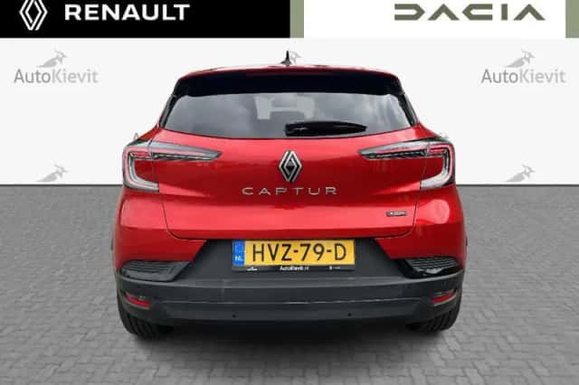 Renault Captur (2025) thumbnail 6