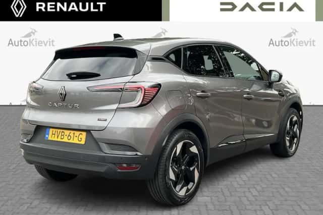 Renault Captur (2025) thumbnail 5