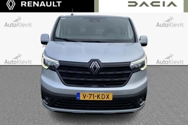 Renault Trafic (2024) thumbnail 2