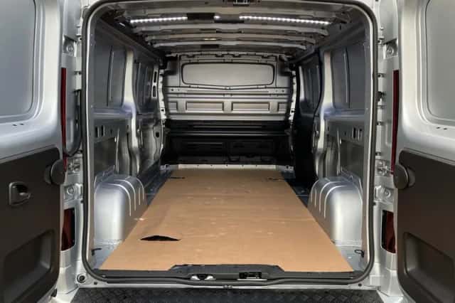 Renault Trafic (2024) thumbnail 12