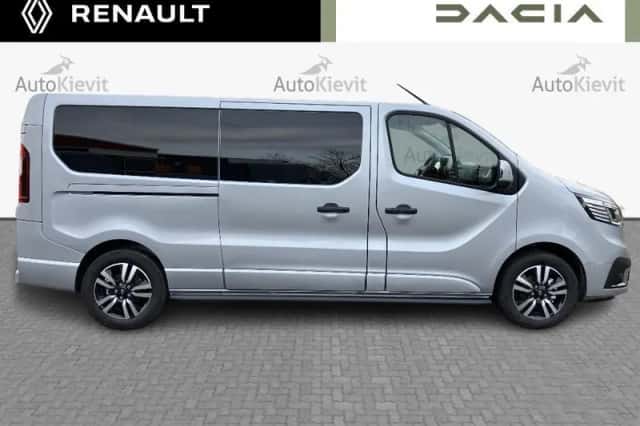 Renault Trafic (2024) thumbnail 4