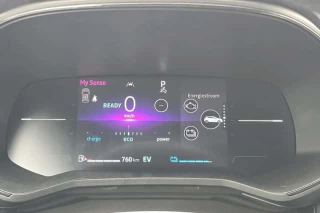 Renault Clio (2024) thumbnail 8