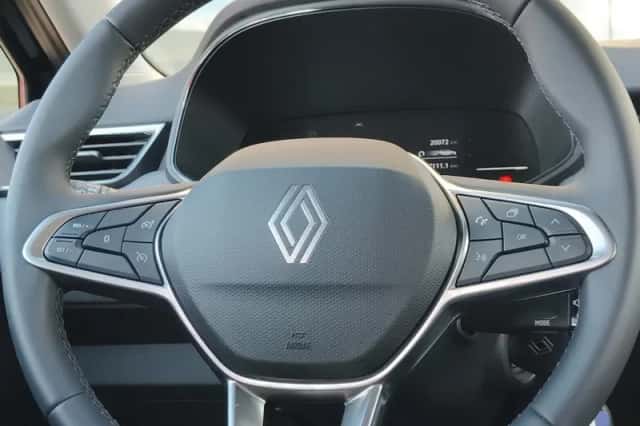 Renault Clio (2024) thumbnail 16