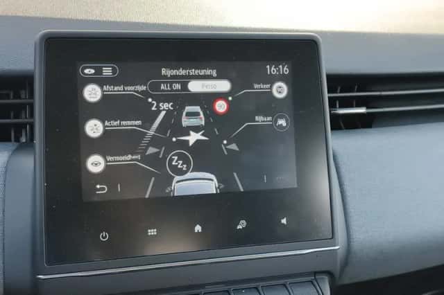 Renault Clio (2024) thumbnail 28