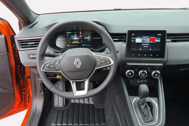 Renault Clio (2025) thumbnail 2