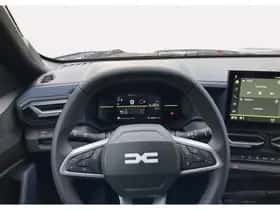 Dacia Duster (2025) thumbnail 16