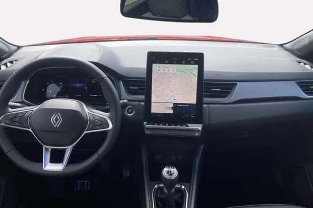 Renault Captur (2025) thumbnail 2