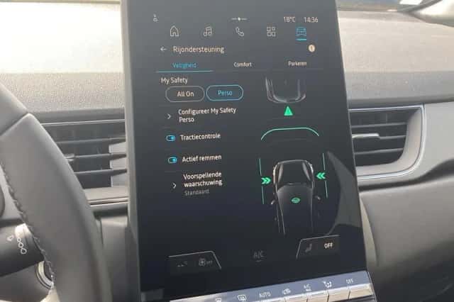 Renault Captur (2025) thumbnail 18