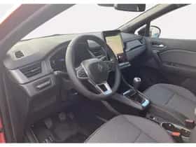 Renault Captur (2025) thumbnail 4