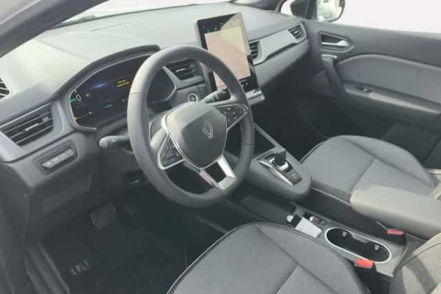 Renault Captur (2026) thumbnail 10