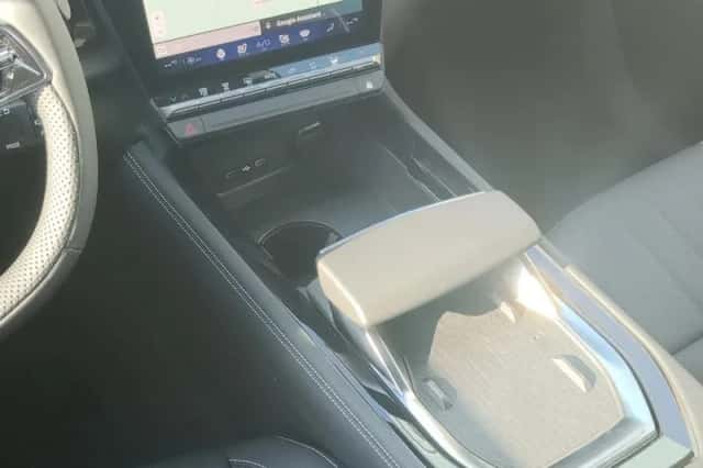 Renault Espace (2025) thumbnail 36