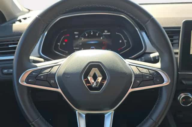 Renault Captur (2021) thumbnail 16