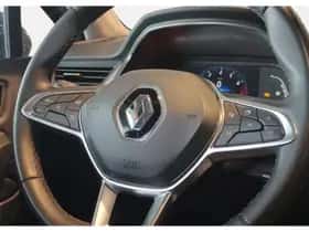 Renault Captur (2023) thumbnail 16