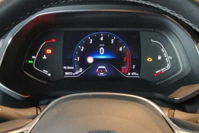 Renault Captur (2023) thumbnail 17