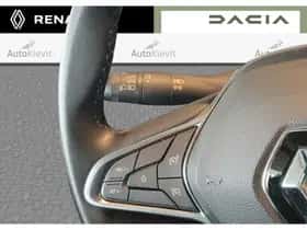 Renault Captur (2023) thumbnail 21
