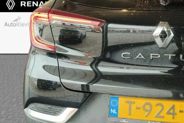 Renault Captur (2023) thumbnail 26