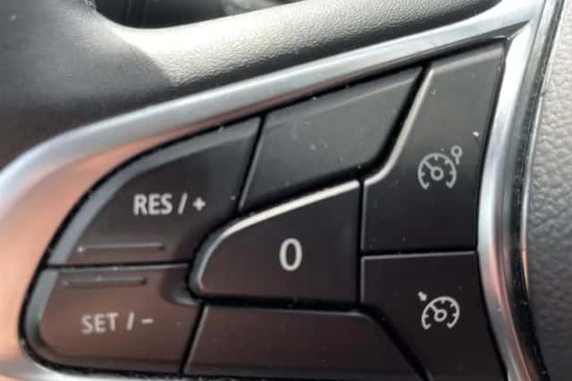 Renault Clio (2021) thumbnail 17
