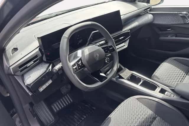 Renault Clio (2026) thumbnail 2