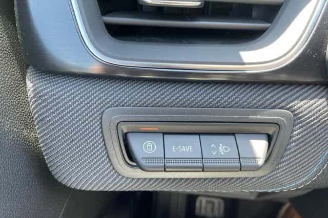 Renault Captur (2026) thumbnail 19