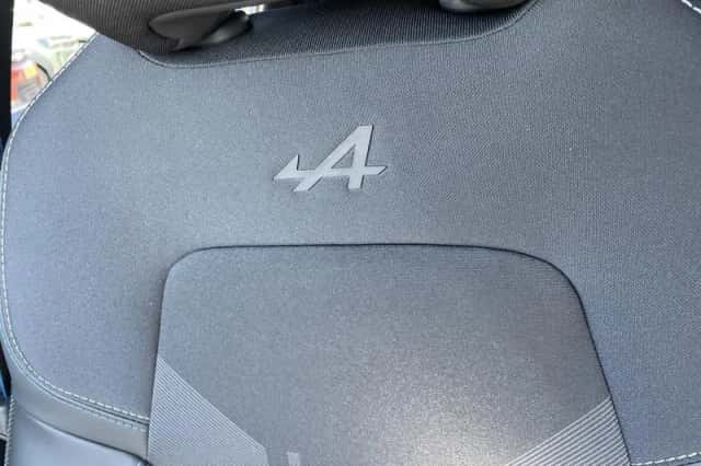 Renault Captur (2026) thumbnail 32