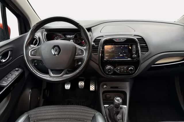 Renault Captur (2016) thumbnail 16