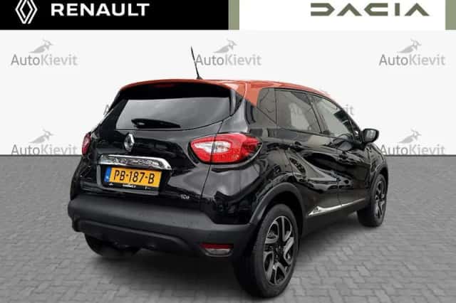 Renault Captur (2016) thumbnail 6