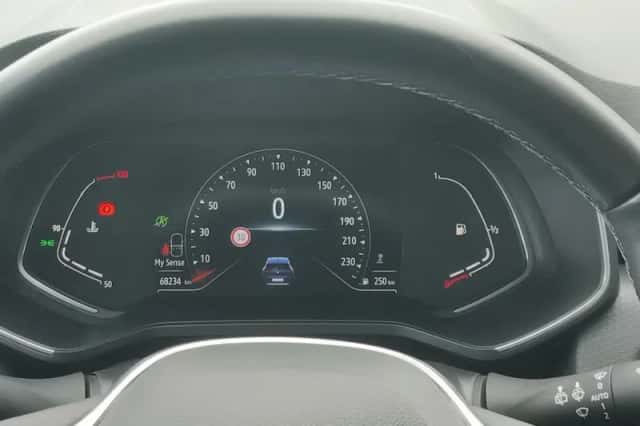 Renault Clio (2019) thumbnail 17
