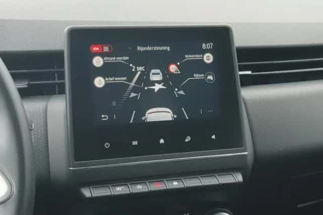 Renault Clio (2019) thumbnail 20
