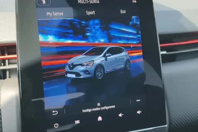Renault Clio (2022) thumbnail 22