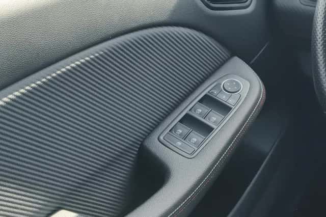 Renault Clio (2022) thumbnail 34