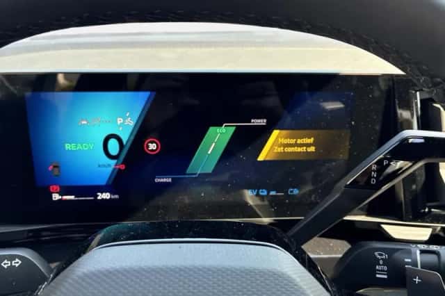 Renault Austral (2025) thumbnail 18