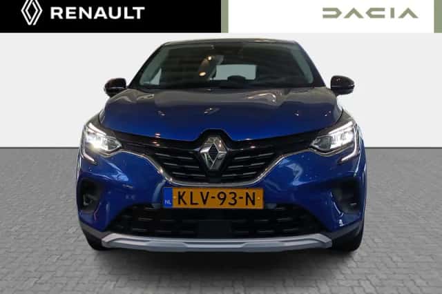 Renault Captur (2024) thumbnail 2