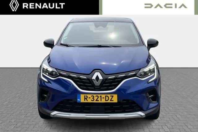 Renault Captur (2022) thumbnail 2