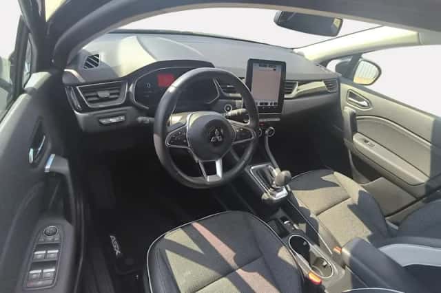 Mitsubishi ASX (2023) thumbnail 4