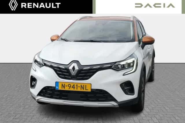 Renault Captur (2021) thumbnail 2