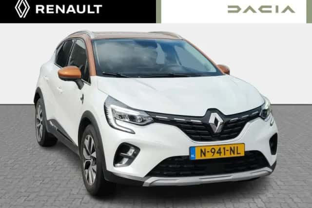Renault Captur (2021) thumbnail 3
