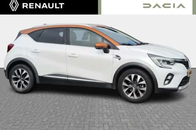 Renault Captur (2021) thumbnail 4