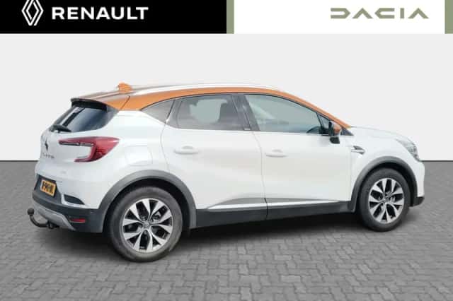 Renault Captur (2021) thumbnail 5