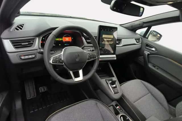 Renault Captur (2026) thumbnail 4
