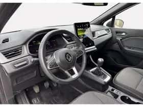 Renault Captur (2024) thumbnail 2