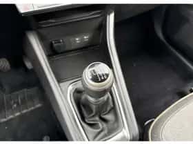 Renault Captur (2024) thumbnail 21