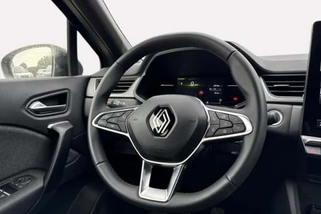 Renault Captur (2024) thumbnail 8