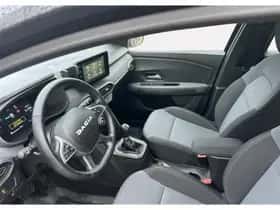 Dacia Jogger (2024) thumbnail 2