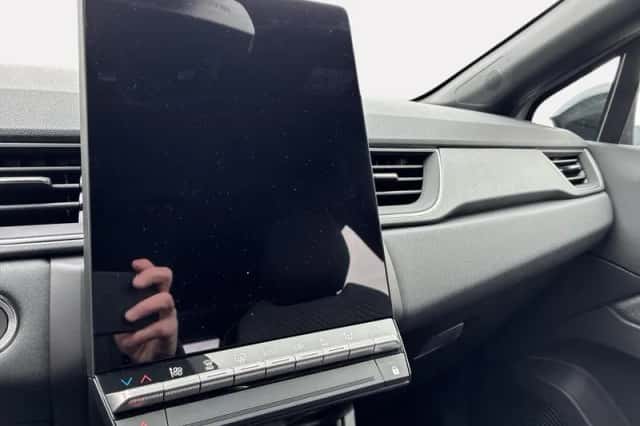 Renault Captur (2026) thumbnail 15